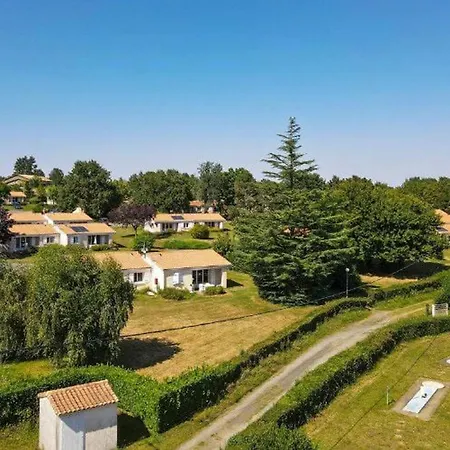 Maison 6 Pers Avec Terrasse Et Equipements Bebe - Api-1-52-745 Prailles