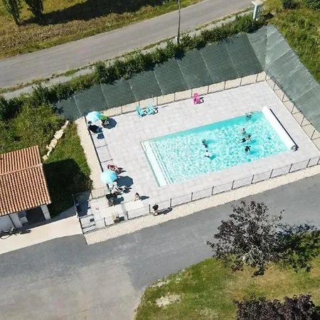 Maison 6 Pers Avec Terrasse Et Equipements Bebe - Api-1-52-745 * Prailles